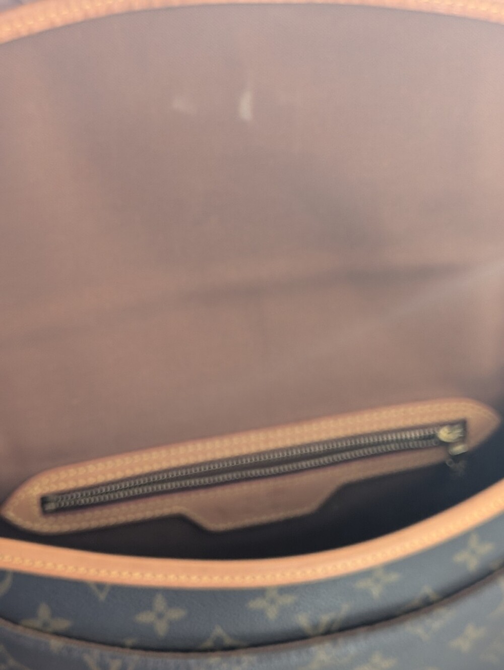 Vintage Louis Vuitton Sologne Crossbody - Picture 10 of 15